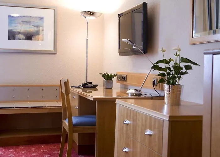 Kleine Ritz Hotel 3*